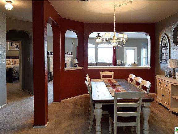 4th image of 229 Lottie Ln