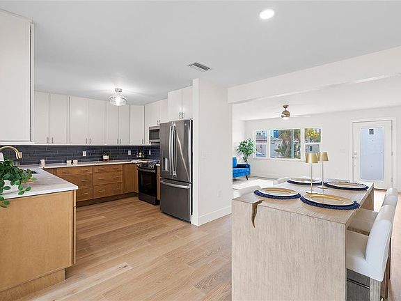 3rd image of 360 145th Ave E