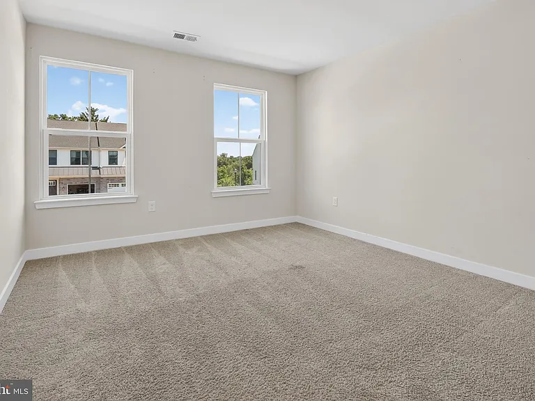 8005 Milltown Cir — Photo 37