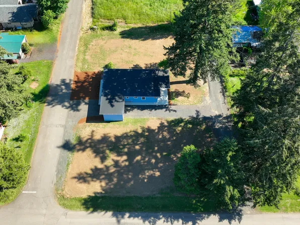 Anne St Lot 1, Yoncalla, OR 97499