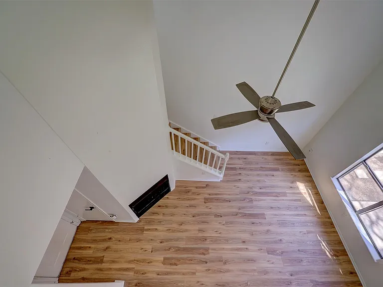 512 Eberhart Ln #1403 — Photo 33