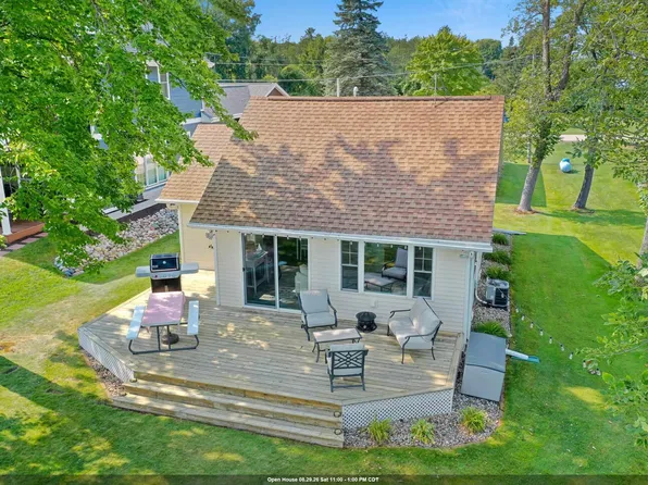 W4965 Stark Rd, Shawano, WI 54166