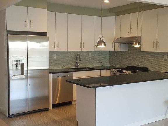 5th image of 14212 59th Ave #1