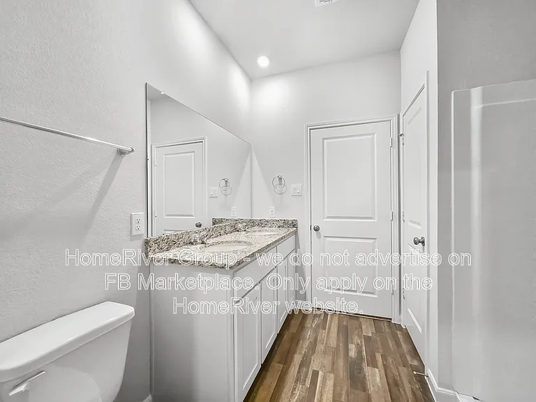 613 Jameson St — Photo 15