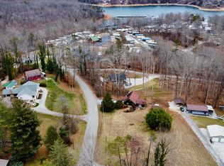 11 Lindsey Mill Cir, Lake City, TN 37769