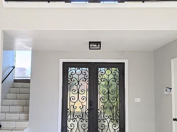 4th image of 5959 Diamond Dr