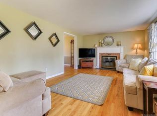 26 Terrace Rd, Wethersfield, CT 06109