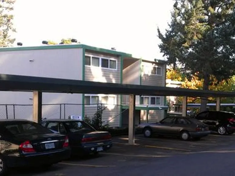 339-Walnut Hill Apartments — Photo 19