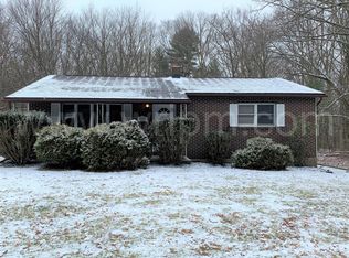 317 N Old Turnpike Rd, Drums, PA 18222