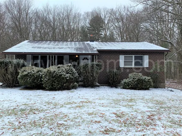 317 N Old Turnpike Rd, Drums, PA 18222