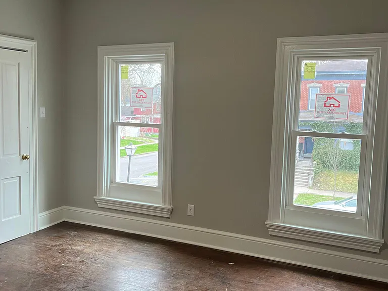 2126 Webster St #1/2 — Photo 13