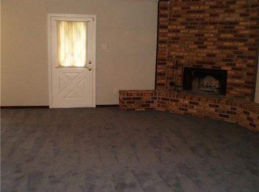 2nd image of 1811 Rivertree Ct