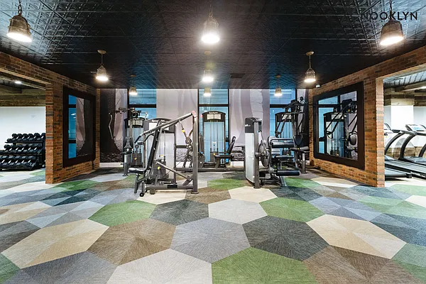 Rented by Nooklyn NYC LLC | media 100