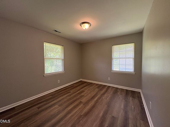 5th image of 1704 Sundial Pl
