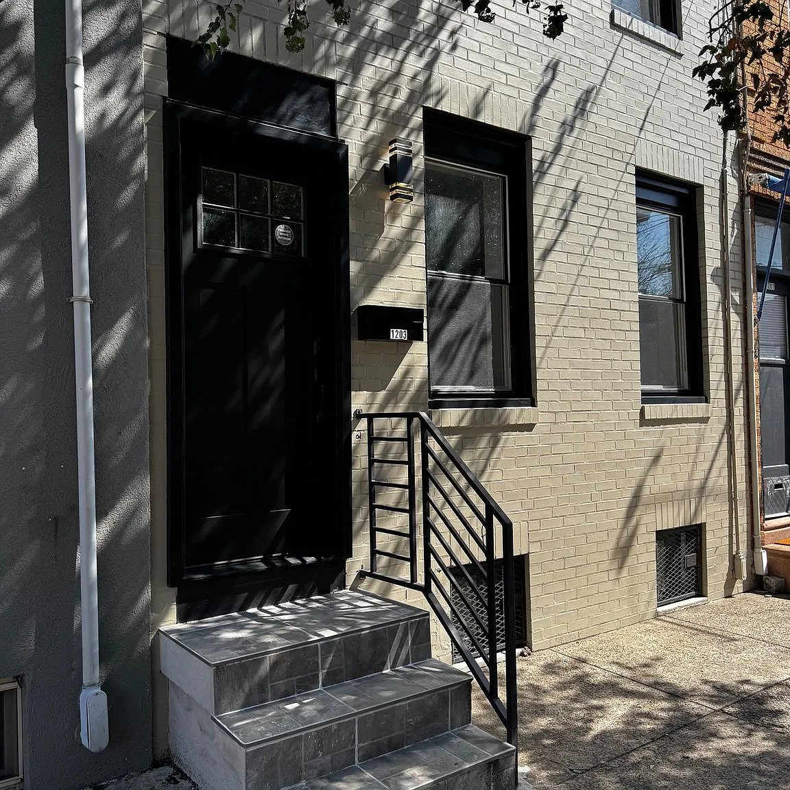 3 bed, 4.0 bath, 2125 sqft, $3,500 — Photo 1