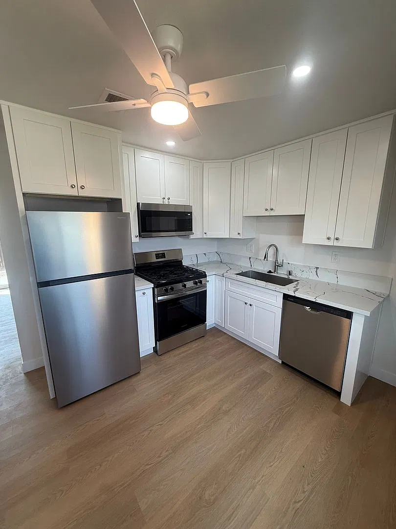 Fully Renovated House In El Cajon — Photo 1