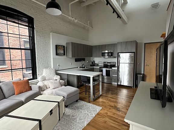 4th image of 50 Sprague St Unit 204