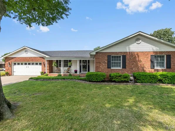 729 Euclid Dr, Sikeston, MO 63801