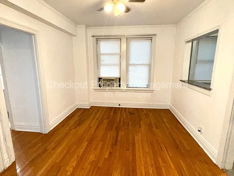 5616 Pershing Ave #14 — Photo 7