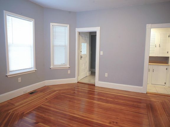 4th image of 11 Ring Ave #1