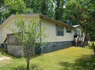 1060 Colony Rd, Grimsley, TN 38565