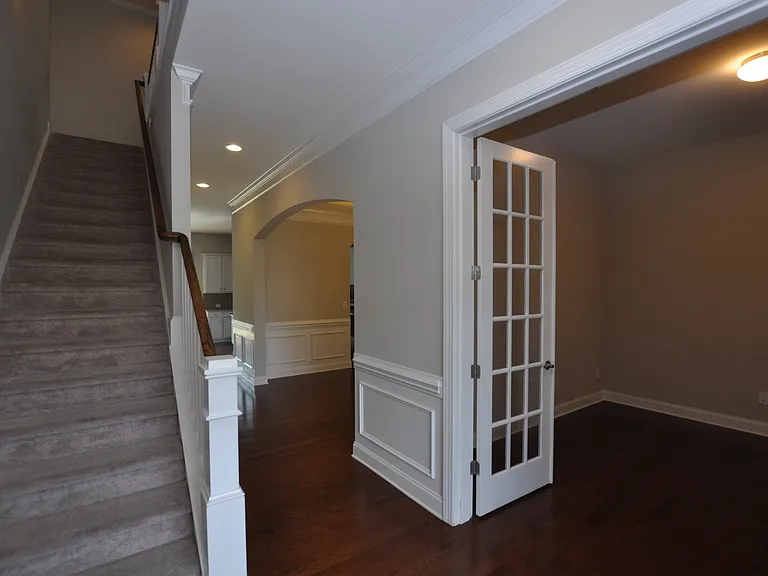 1004 Sterling Dr — Photo 23
