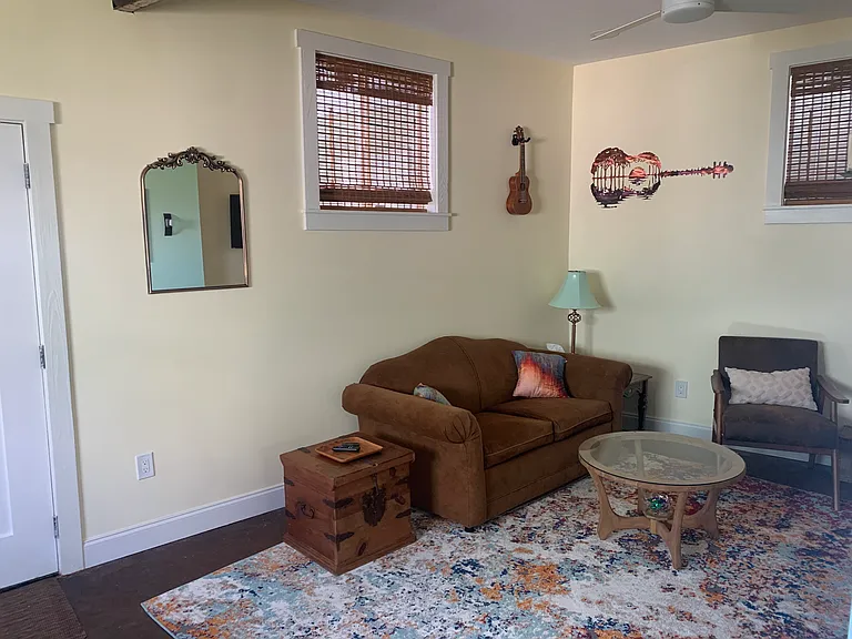 2052 Florida Ave — Photo 6