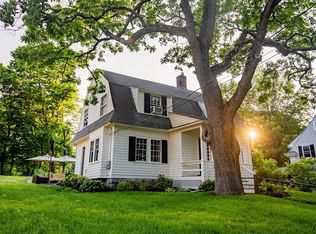 49 Pratt St, Reading, MA 01867