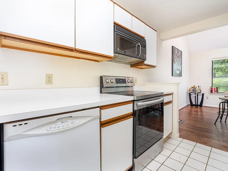20 Reed Ct — Photo 9