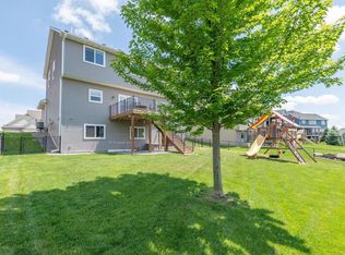 20055 Harness Ave, Lakeville, MN 55044