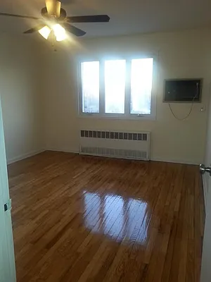 Rented by Astoria Realty | media 5