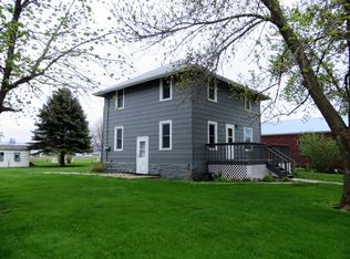 301 Main St S, Delavan, MN 56023