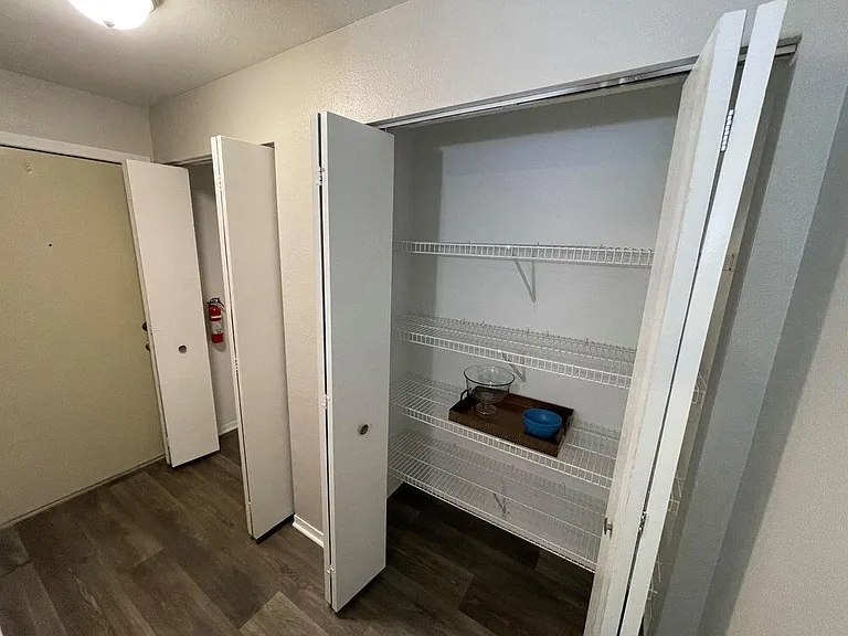 Apple Tree Apartments — Photo 13
