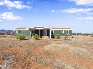 677 E Camino De Tundra, Huachuca City, AZ 85616