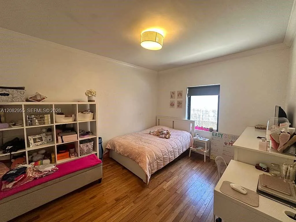 3 bed, 1434 sqft, $6,500 — Photo 2