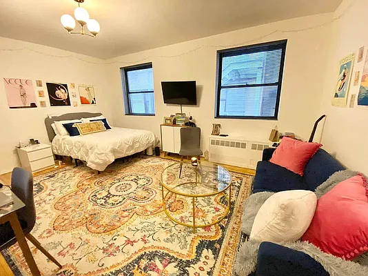 Rented by J PRESTON AND ASSOCIATES INC | media 11