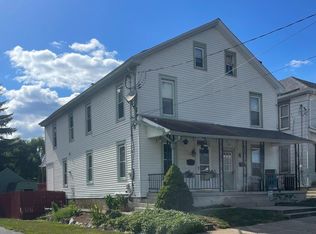 220 S Barbara St, Mount Joy, PA 17552