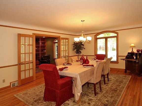 Spacious dining room