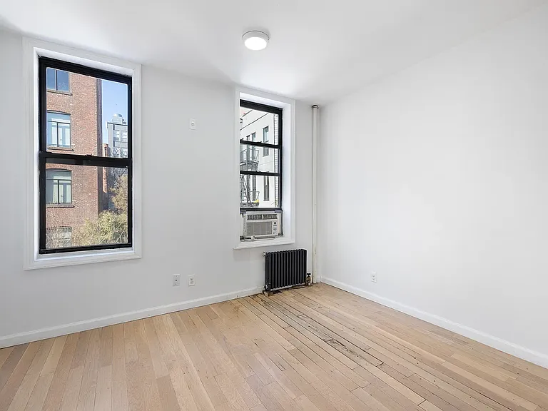 116 Bedford Ave #3L — Photo 11