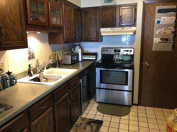 3rd image of 13523 Merl Ave