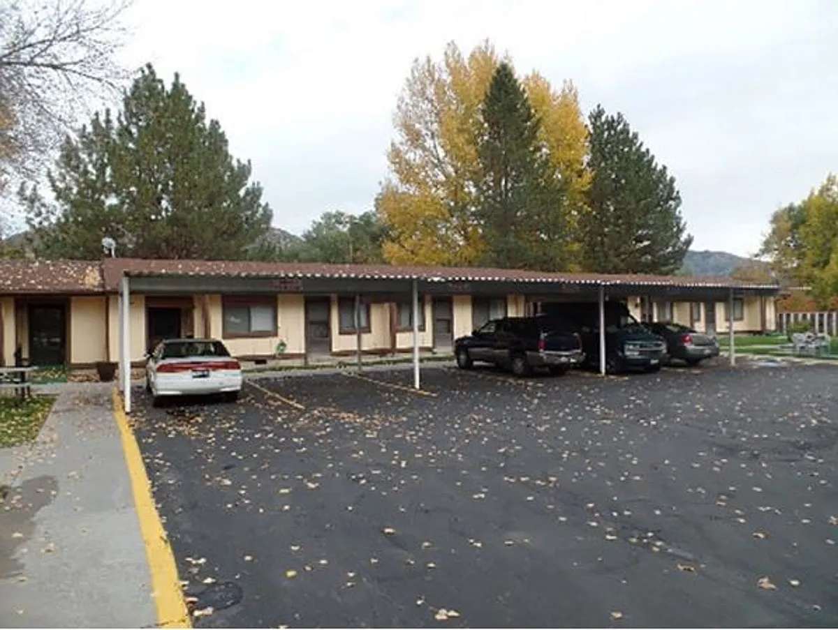 Building Photo - 120 E 90 S