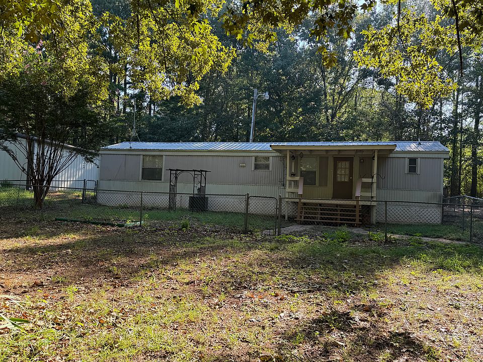 1st image of 22810 Dianne Ln