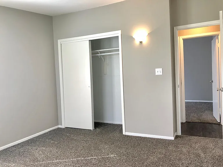 322 Heritage Ct — Photo 14