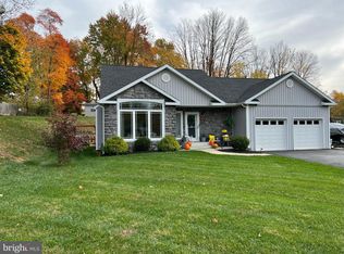 1901 Larkin Rd, Upper Chichester, PA 19061