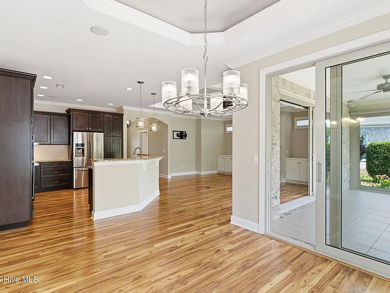 1226 Nightingale Ct — Photo 11