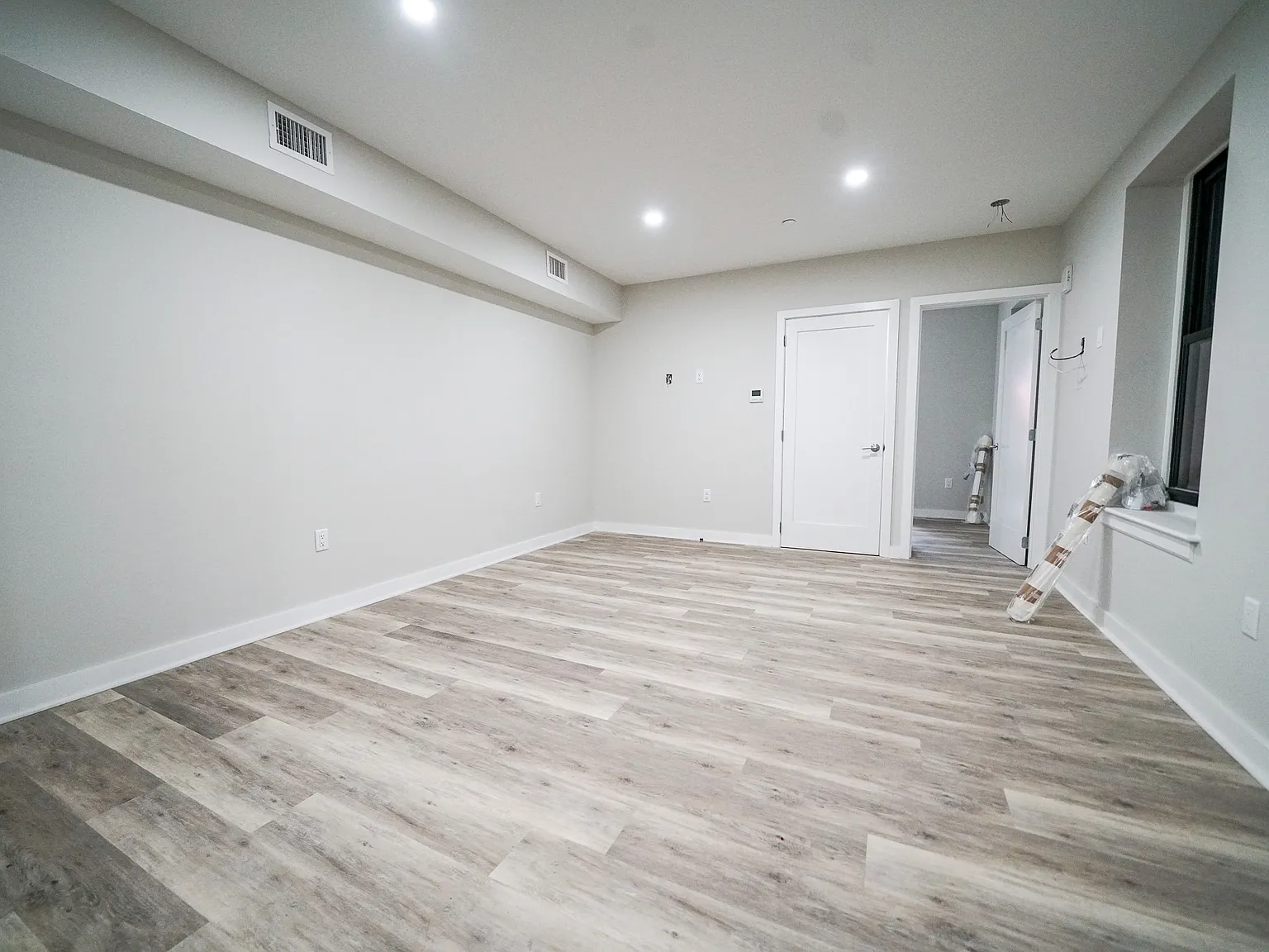 1 bed, 635 sqft, $3,250 — Photo 2