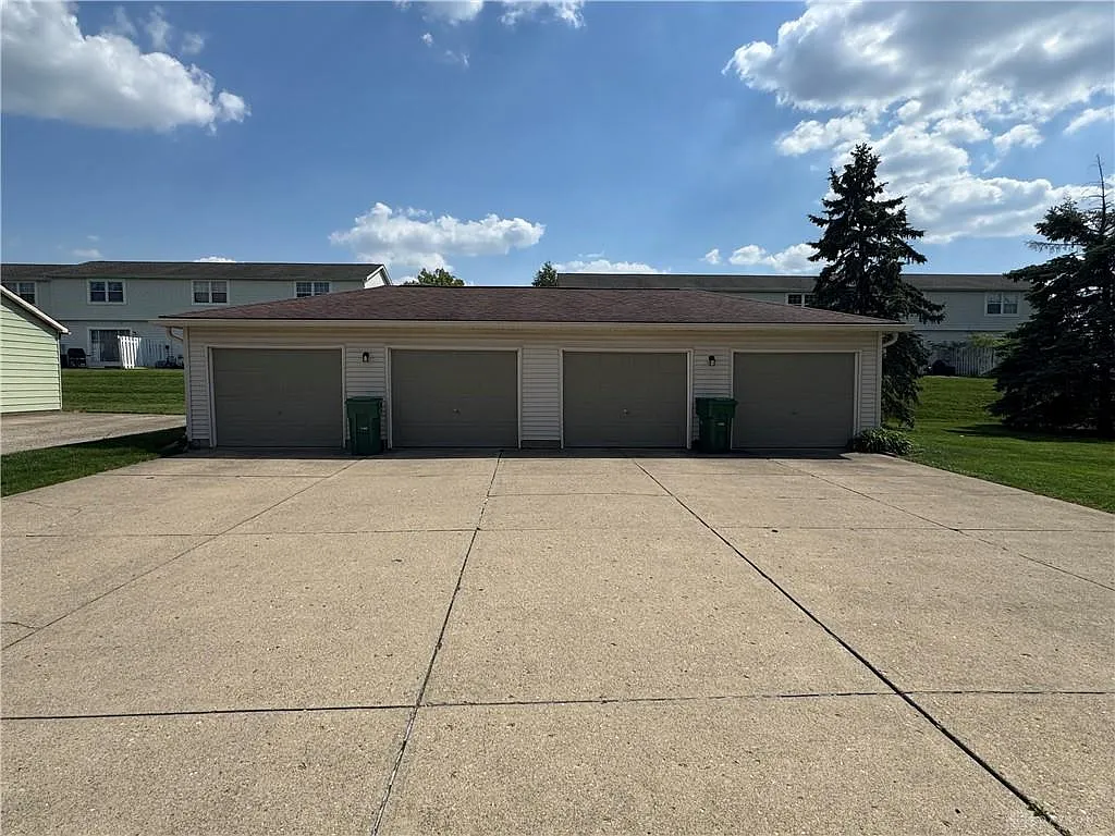 Building Photo - 1250 Robbins Run Ct