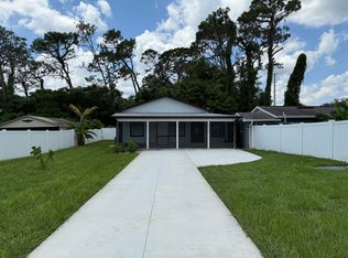 37542 Eiland Blvd #B, Zephyrhills, FL 33542