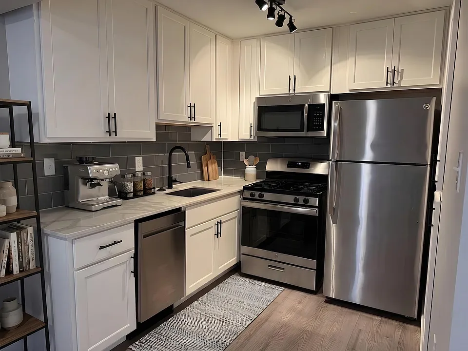 4400 1/2 Avenue B #219