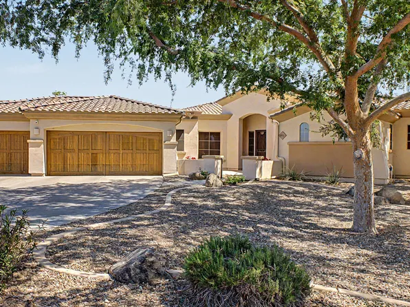 975 E COUNTY DOWN Drive, Chandler, AZ 85249